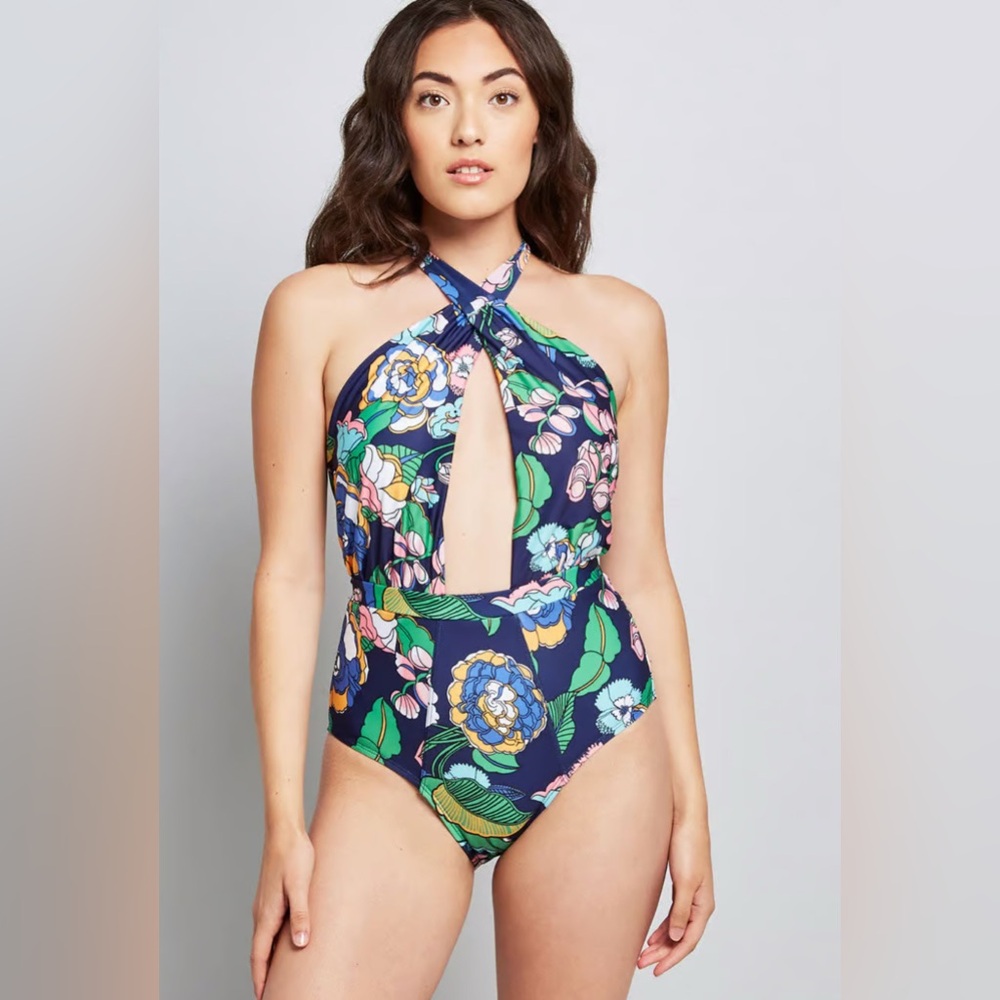 💙 ModCloth “The Bethany” Blue Floral One Piece Halter Swimsuit Bathing Suit 💙